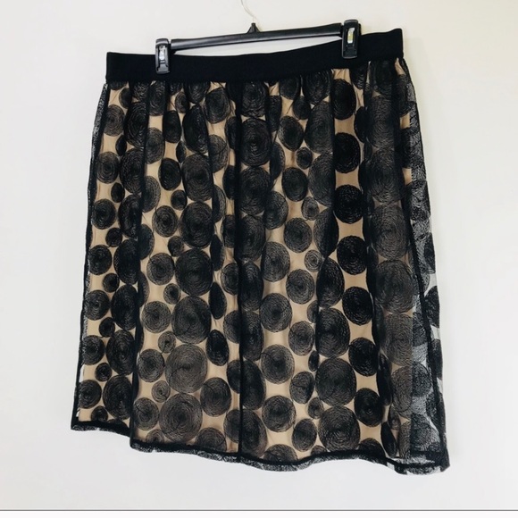 SOLD NWOT Lane Bryant 22/24 Black Embroidered Skirt - Picture 2 of 5